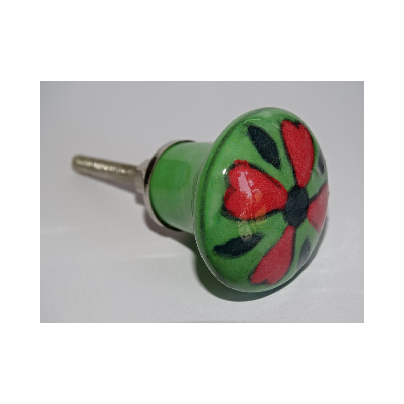 bouton en forme de poire verte et fleur rouge