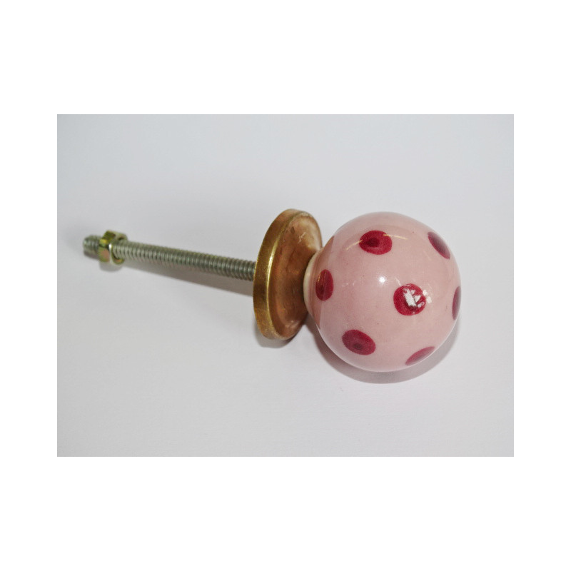 bouton boule rose clair avec pois roses foncés