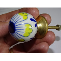 Button ball yellow daisy and overseas
