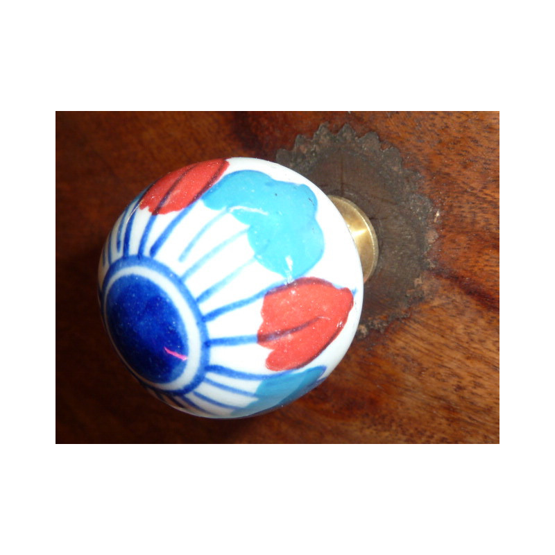 butons ball white flower blue/red