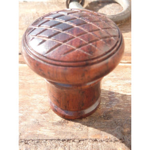 Bottoni di legno a scacchi