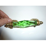 Poignée en verre 14 cm verte