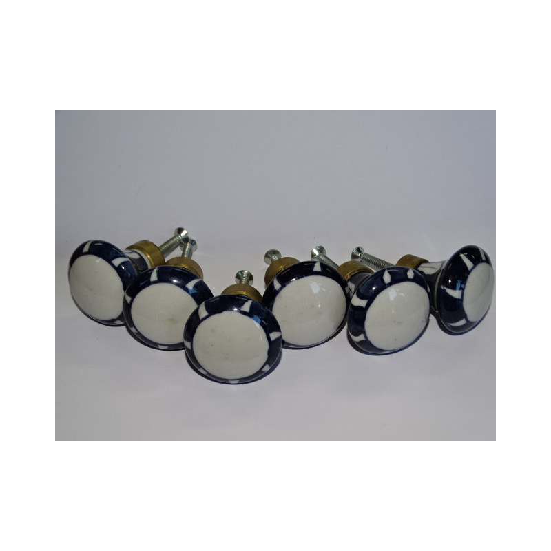 Set of 6 porcelain knobs - Lot 72
