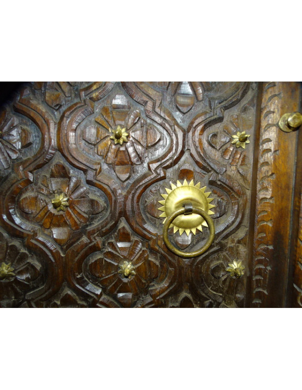 Vieilles portes de maison en forme d'arche sculptée en 135x255 cm