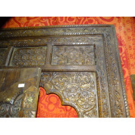 Vieilles portes de maison en forme d'arche sculptée en 135x255 cm