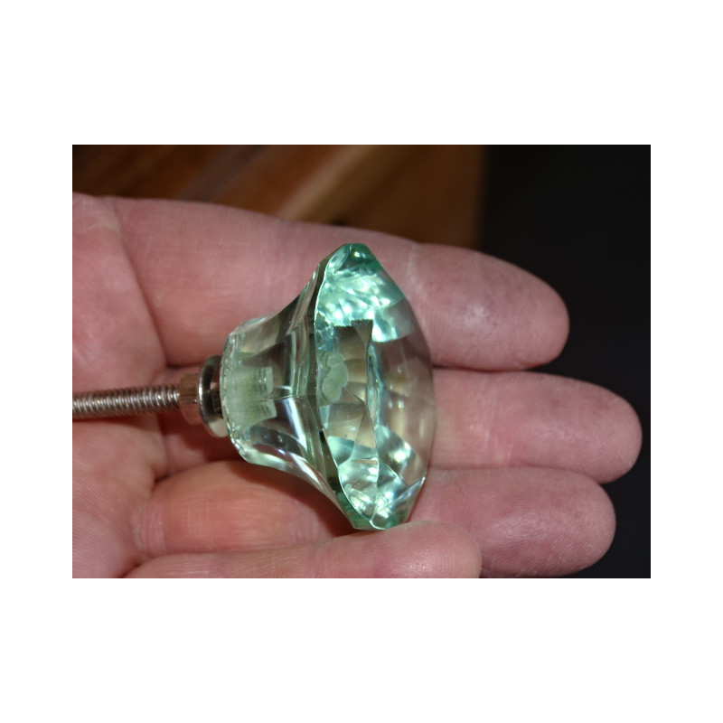 DIAMANT-förmiger Glasknopf 45 mm sehr hellgrün