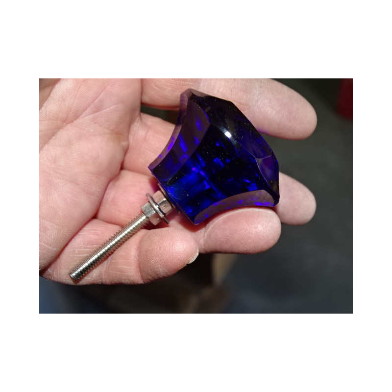 Bouton en verre en forme de DIAMANT 50 mm bleu outremer