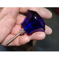 Bouton en verre en forme de DIAMANT 50 mm bleu outremer