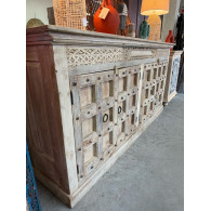 Buffet portes anciennes