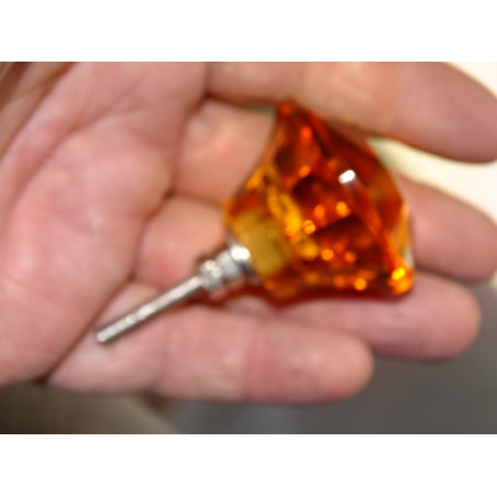 DIAMOND-shaped glass button 45 mm amber