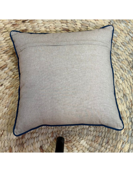 Coussin brodé Méduses – Beige & bleu marine – 45x45 cm