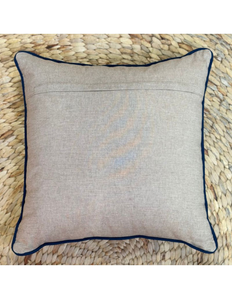 Embroidered Shell Cushion – Beige & Blue – 45x45 cm