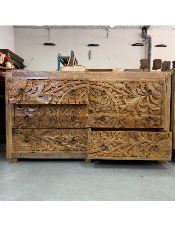 Commode sculptée 6 tiroirs – 150 x 40 x 90 cm