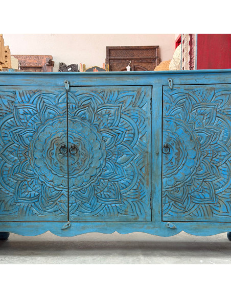 Buffet bleu sculpté 3 portes – 140 x 40 x 90 cm