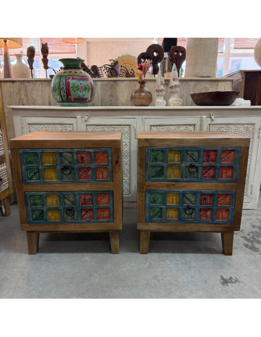 Paire de tables de chevet en manguier sculpté – 2 tiroirs – 50 x 40 x 60 cm