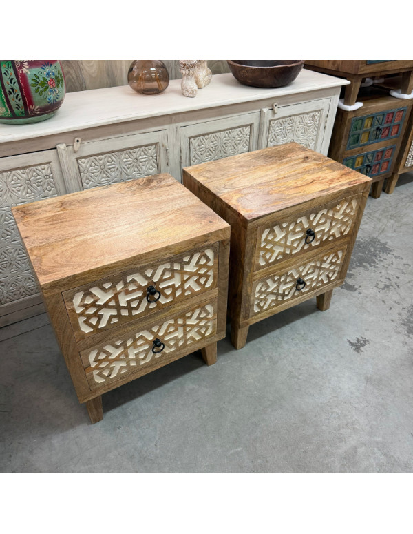 Paire de tables de chevet en manguier sculpté – 2 tiroirs – 50 x 40 x 60 cm