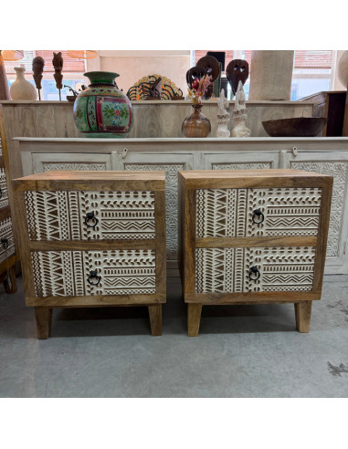 Paire de tables de chevet en manguier sculpté – 2 tiroirs – 50 x 40 x 60 cm