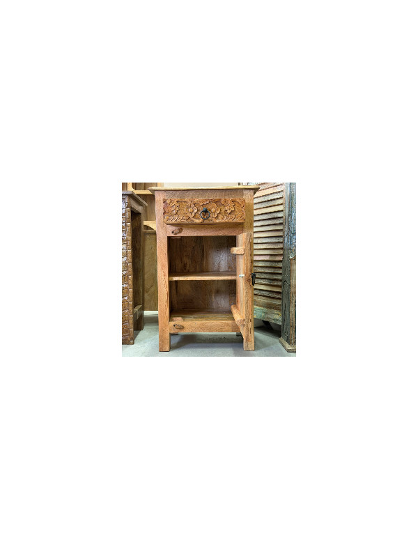 Paire de tables de chevet en manguier sculpté – 1 porte, 1 tiroir – 45 x 40 x 70 cm