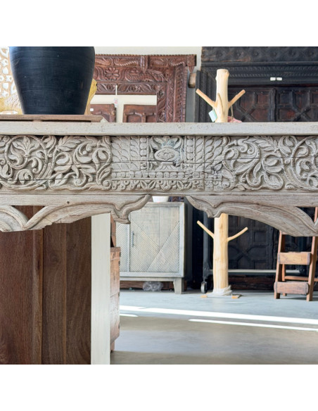 Carved Old Teak Console Table – Natural Bleached Finish – 135 x 41 x 81 cm