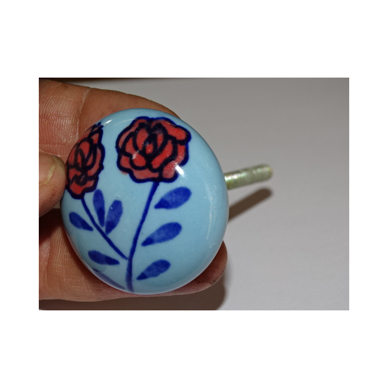 manija de los muebles con dos rosas