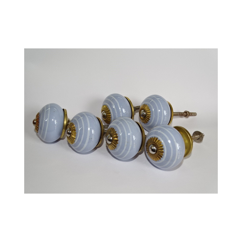 Lot de 6 boutons en porcelaine - Lot 70