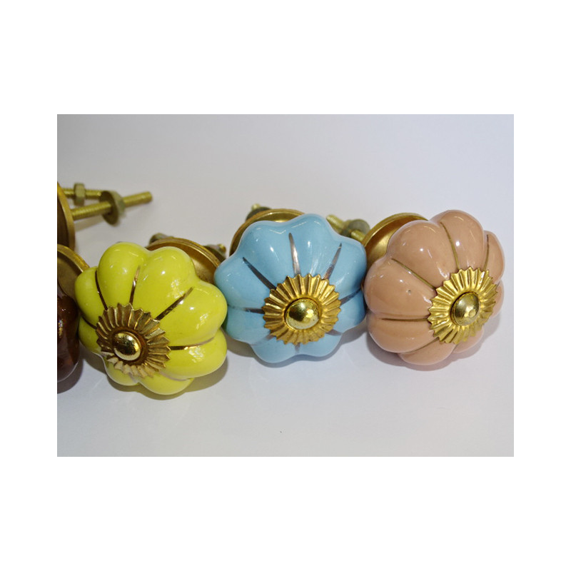Lot de 6 boutons en porcelaine - Lot 42