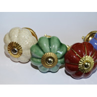 Lot de 6 boutons en porcelaine - Lot 41