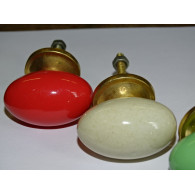 Lot de 6 boutons en porcelaine - Lot 26