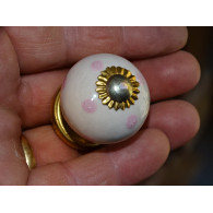 Kleine weiße Punkte rosa Griffe