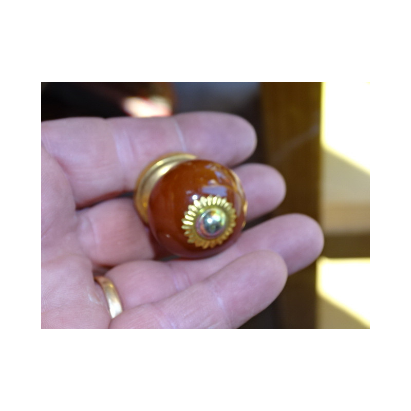 Small handles Brown
