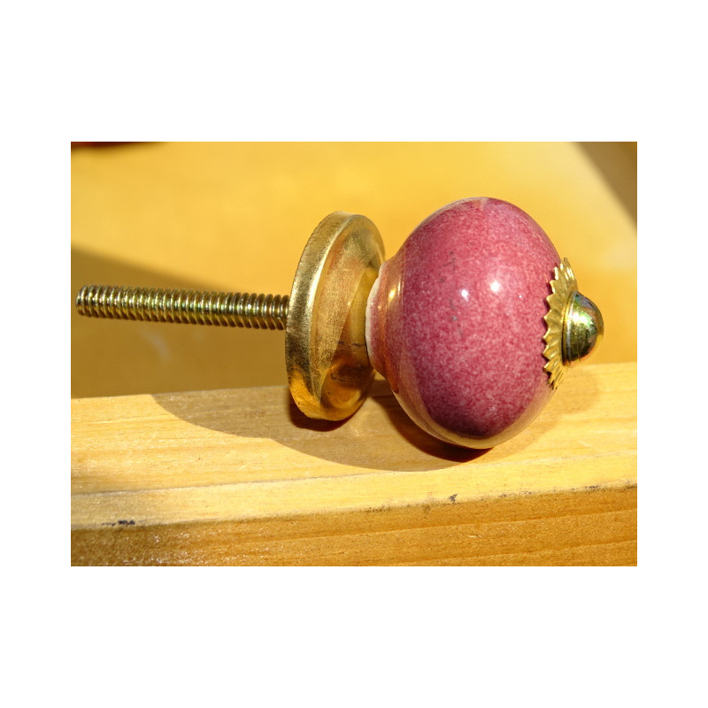 Small handles plume