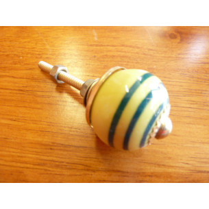 Mini pomello giallo trait...