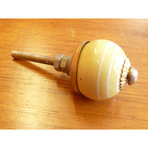 Mini knobs yellow line white