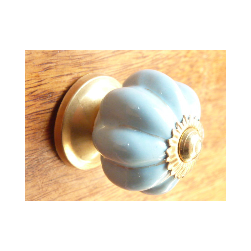 Mini boutons citrouille unis bleu ciel trait or