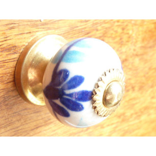 Mini zwei blauen Laub Buttons