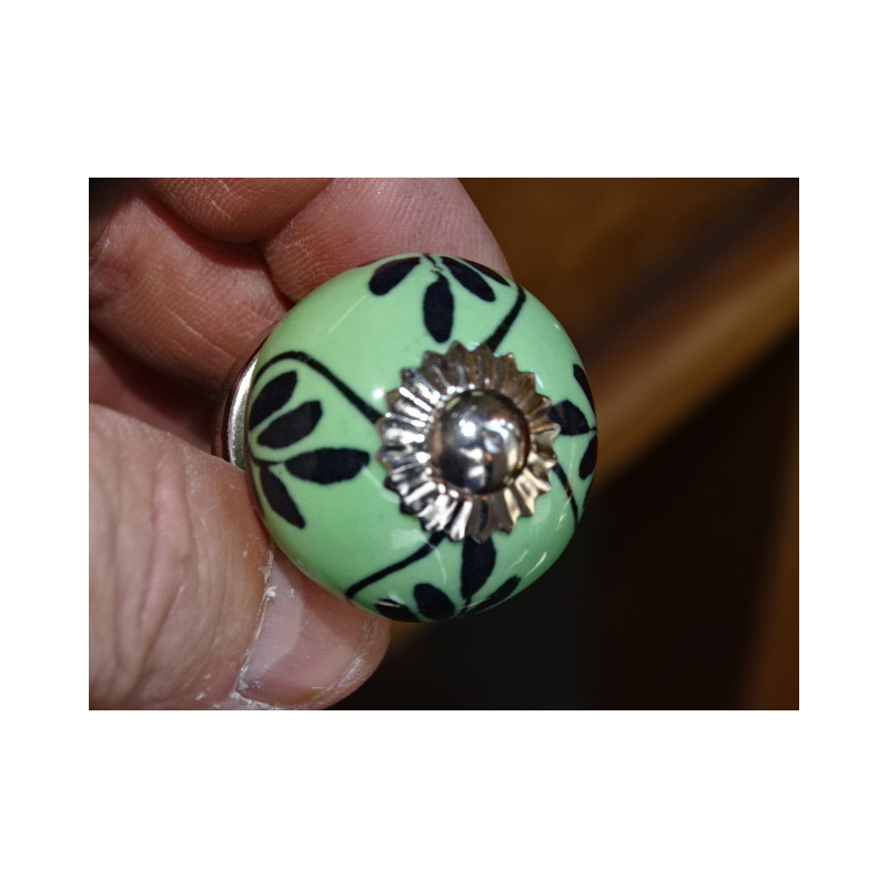 mini buttons in green ceramic and black flower - silver