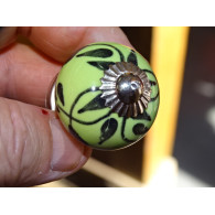 mini bottoni in ceramica verde chiaro e fogliame nero - argento