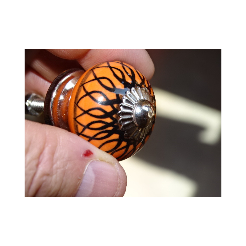 mini boutons en céramique orange et spirale noire - argenté
