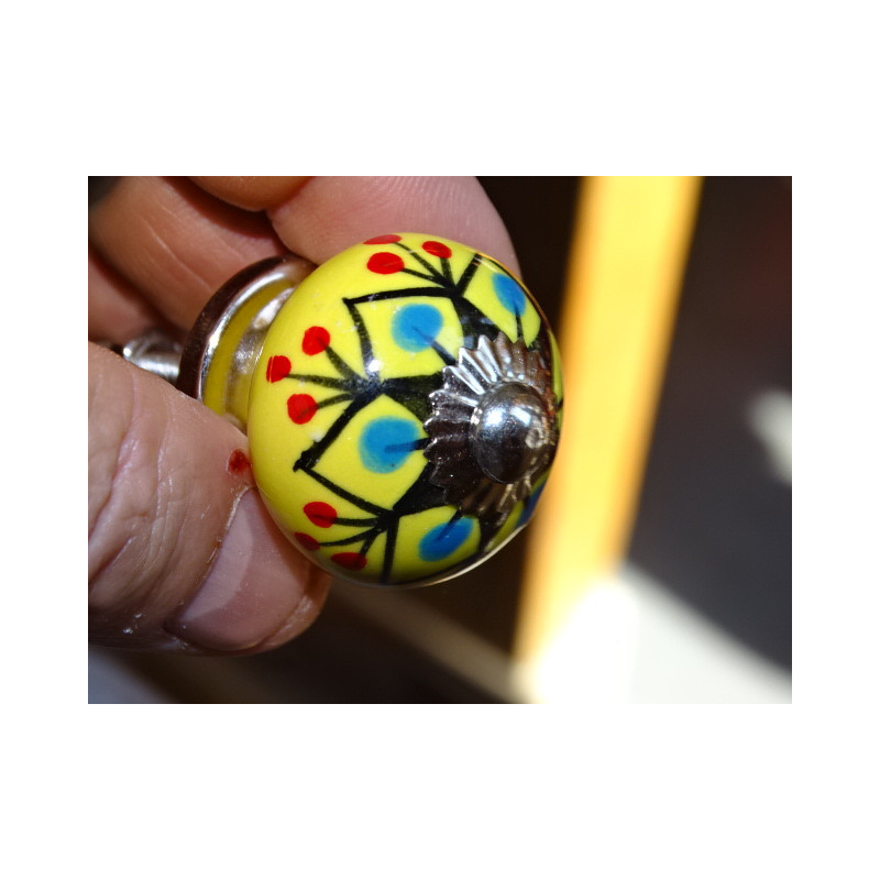 mini buttons in yellow ceramic and black dhalia - silver