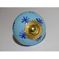 Boutons de tiroirs avec bleu ciel et étoile bleu outremer