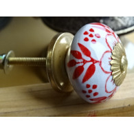 Porzellanschublade mit roter Blume und 4 Blättern