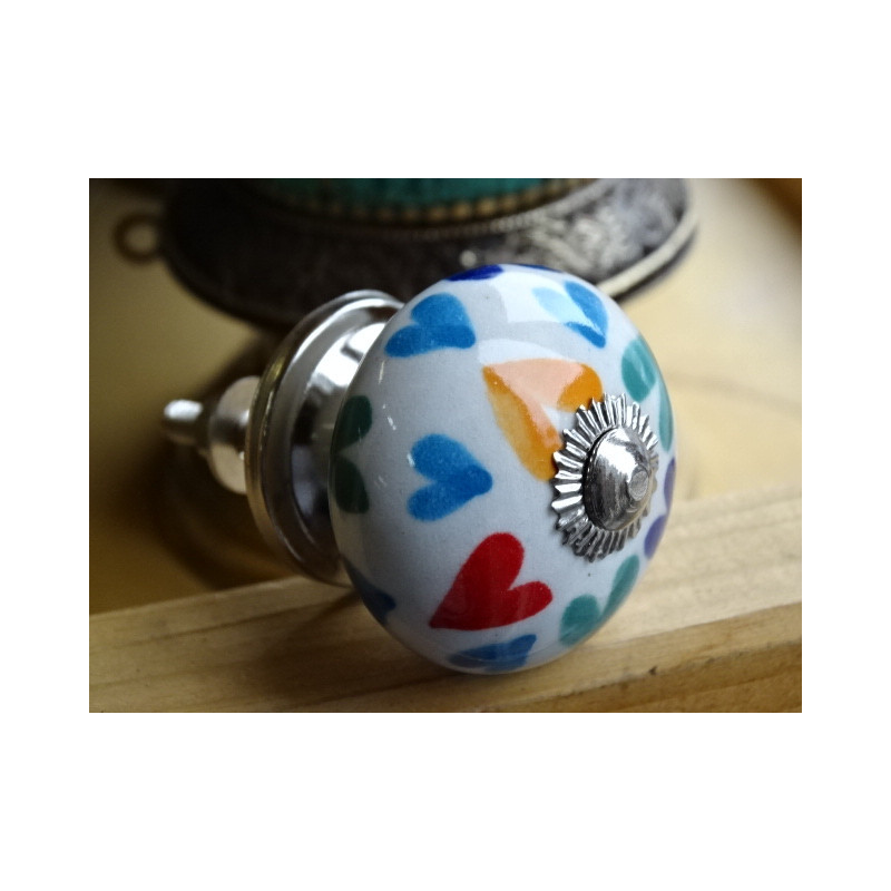 Poignée de tiroir en porcelaine coeurs multicolors