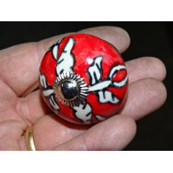 White and Red Arabesque Porcelain Drawer Handle (Silver)