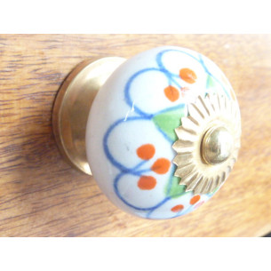 handle white fruit orange...