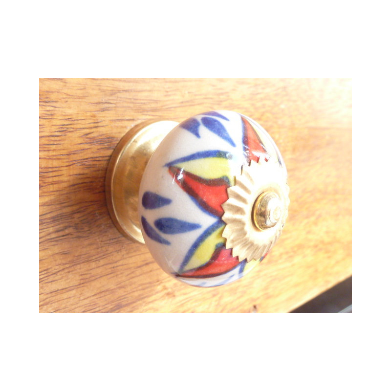 handle flowers reds and yellows