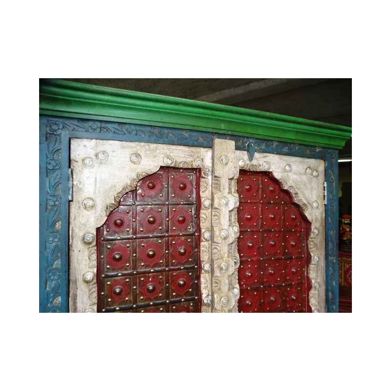 Armoire arche et métal rouge bleue verte et blanche