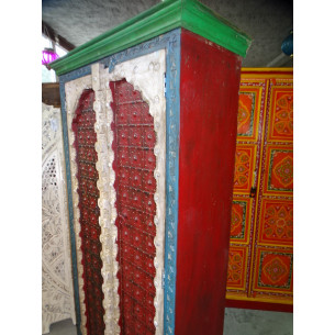 Armoire arche et métal rouge bleue verte et blanche