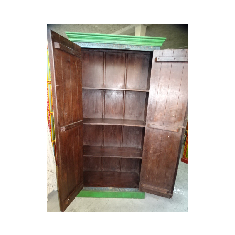 Armoire arche et métal rouge bleue verte et blanche