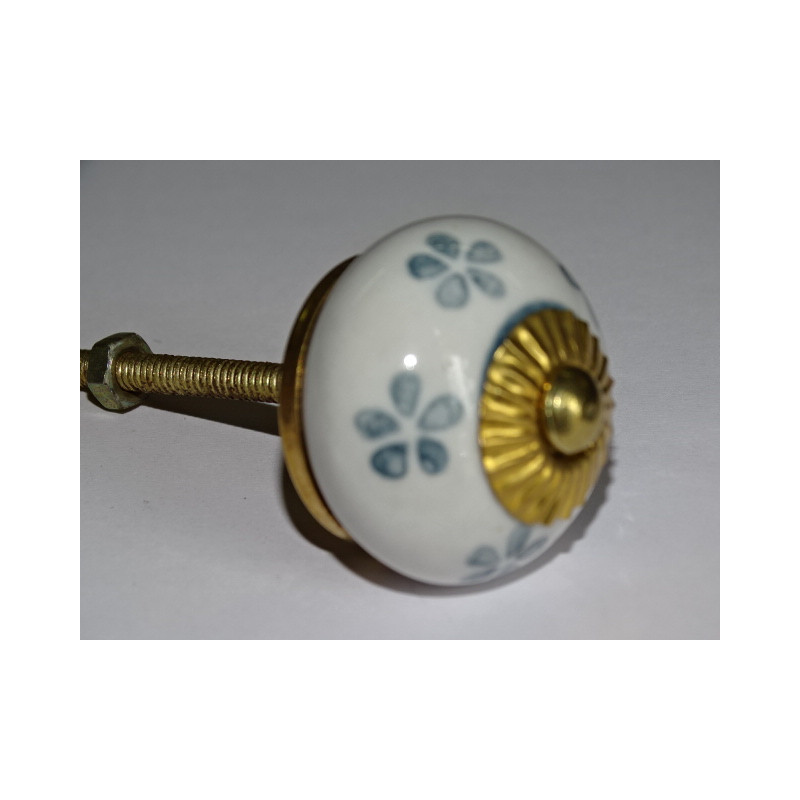 Boutons de tiroirs ou porte blanc et fleurs grises