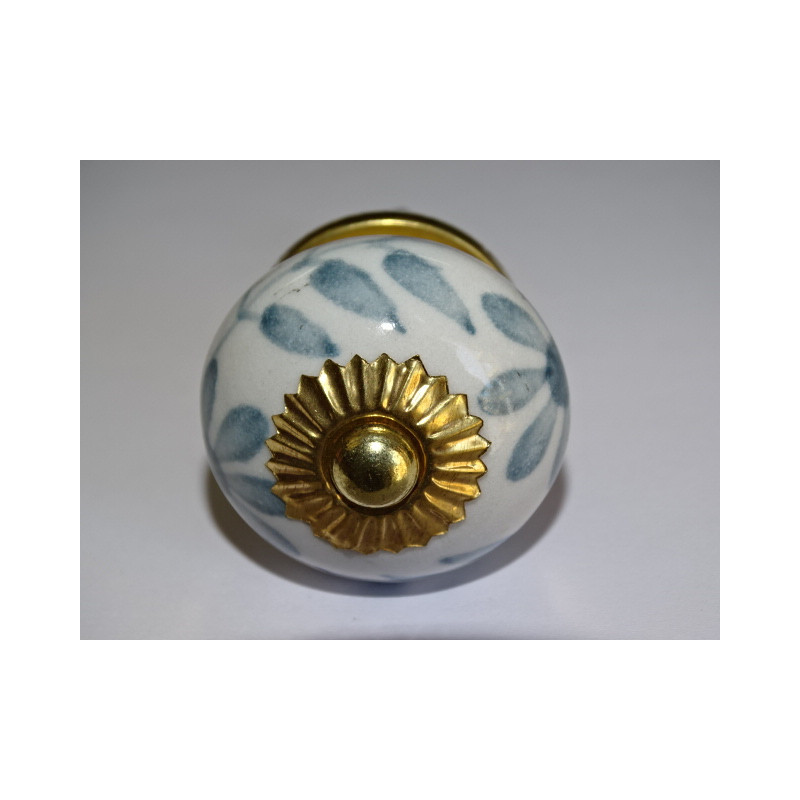 Boutons de tiroirs ou porte blanc avec grande fleur grise